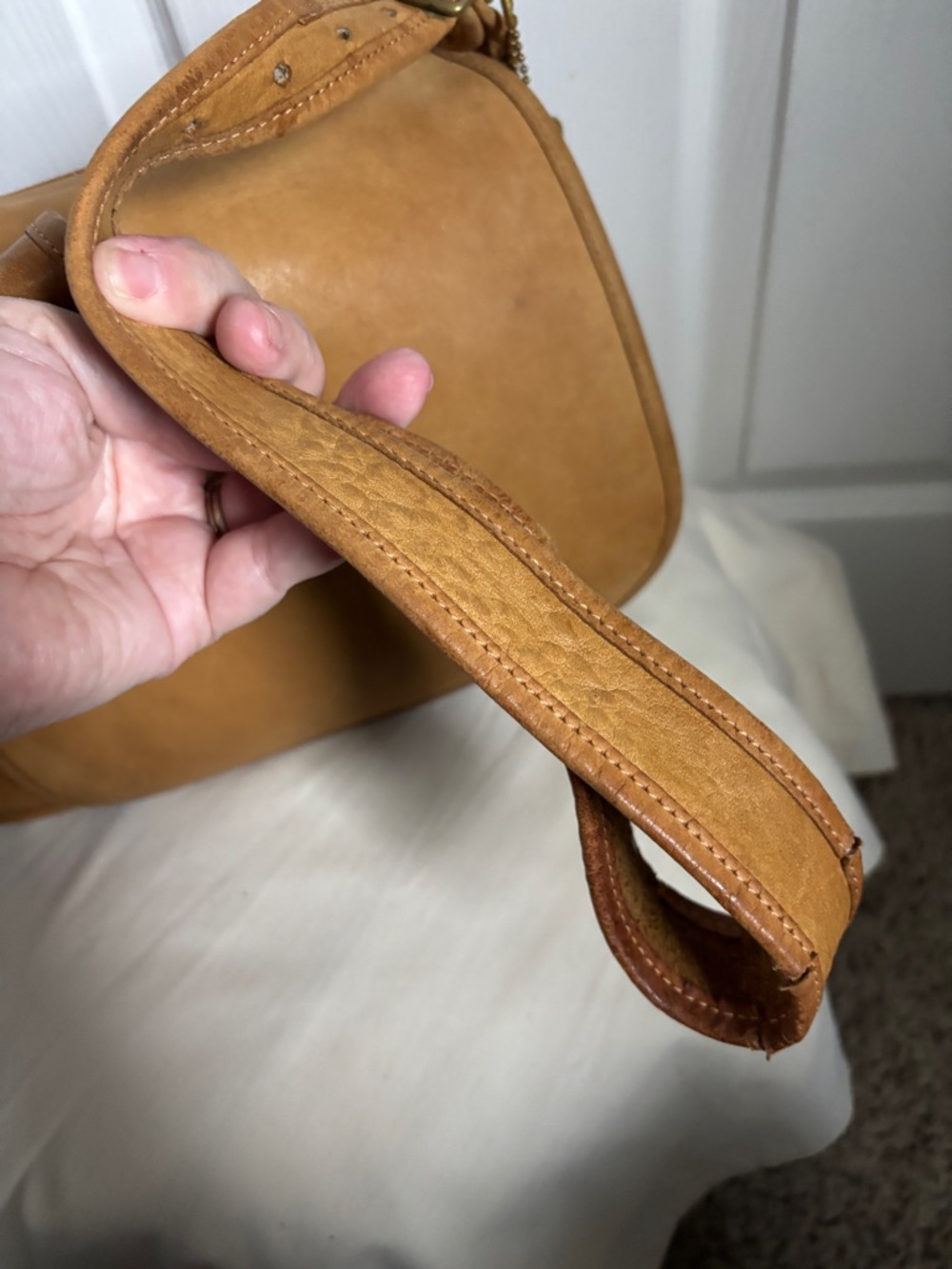 Vintage 1970’s Coach Classic Pouch, New York City! - Picture 12 of 16
